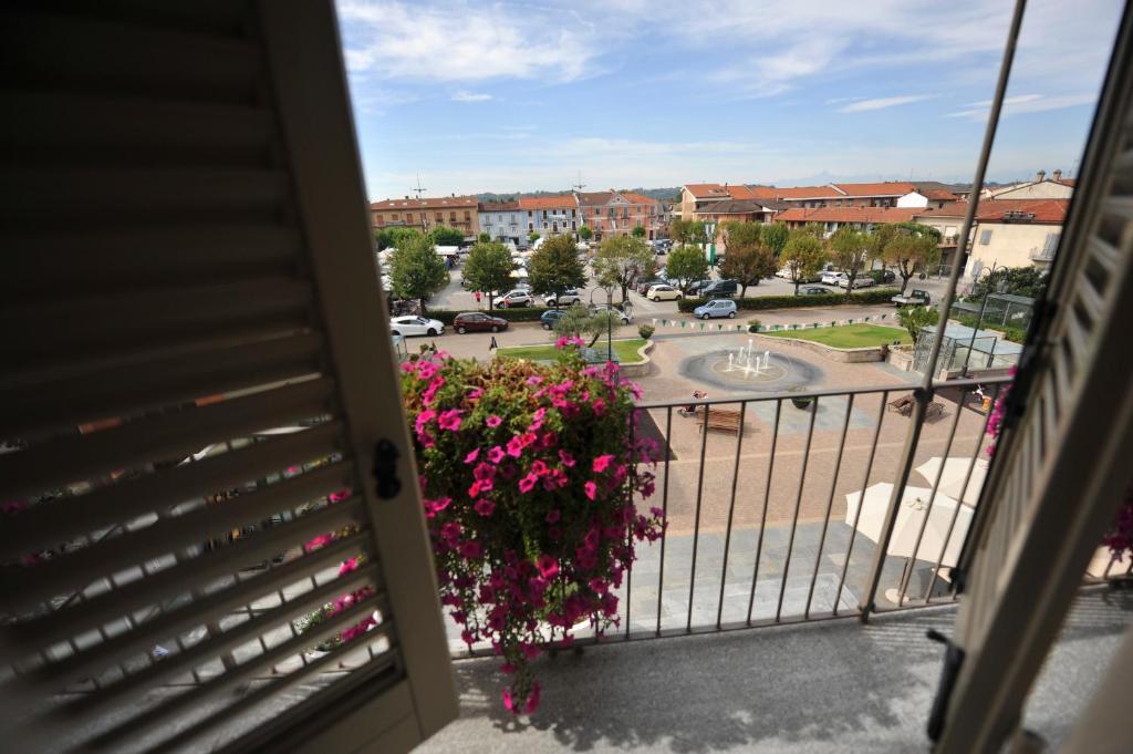 Casa Americani Montà الغرفة الصورة